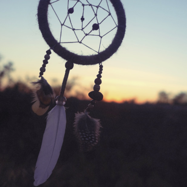 DHL Crafty Blogger Challenge – How To Make A Dreamcatcher 